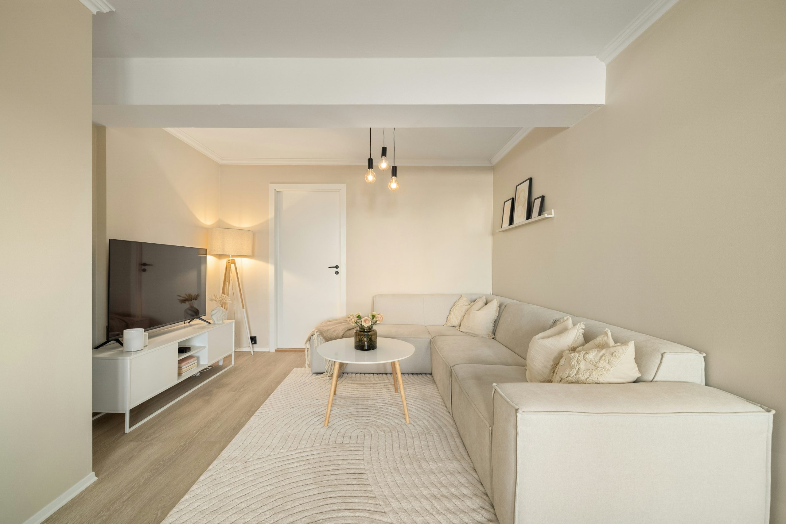 A modern Dubai villa with a garden, representing the complexities of villa property management.